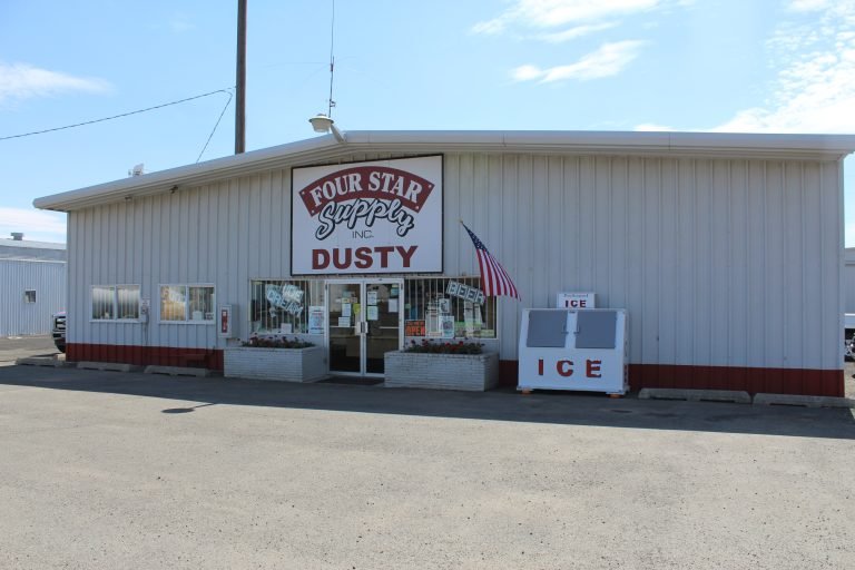 An Image of Four Star Supply Dusty Exterior