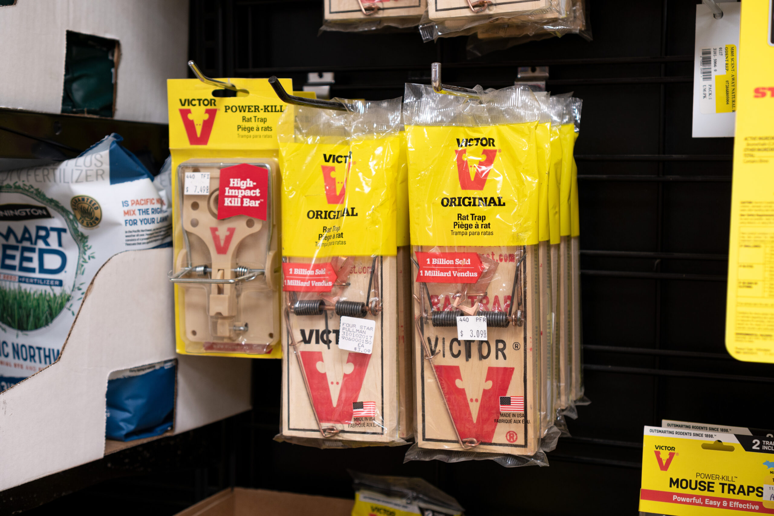 Victor brand mousetraps & rat traps